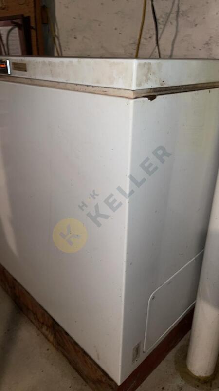 Whirlpool Chest Freezer