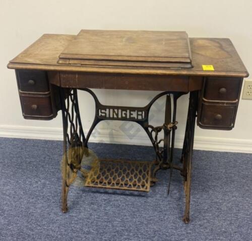 Antique Singer Sewing Machine in Cabinet