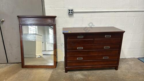 4 Drawer Dresser with Mirror