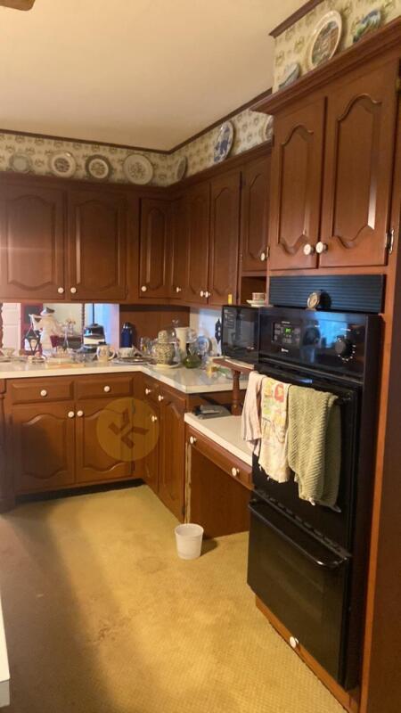 Picking Rights to Oven Side Kitchen Cabinets