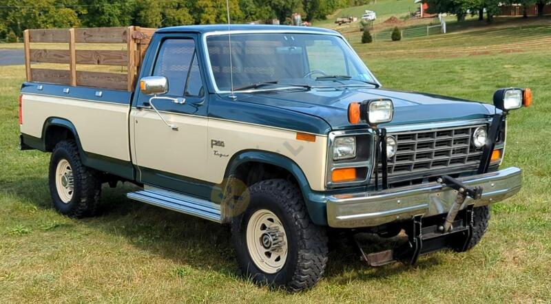 Ford F250 Pick Up Dump Truck