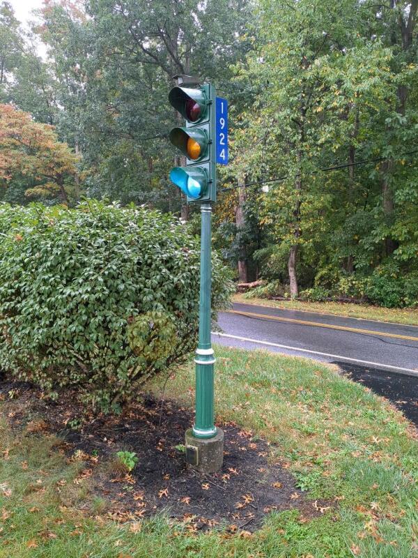 Vintage Working Traffic Signal Light