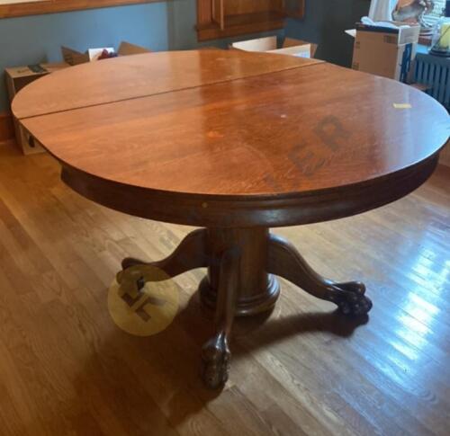 Claw Foot Table