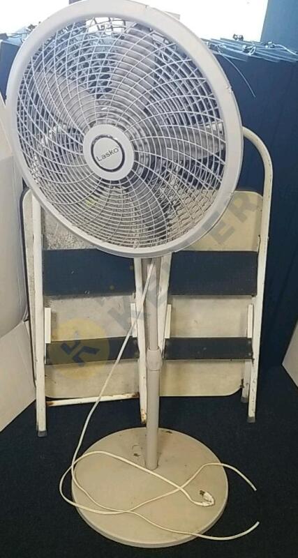 20" Oscillating Fan, 2 Metal Step Ladders, and Card Table