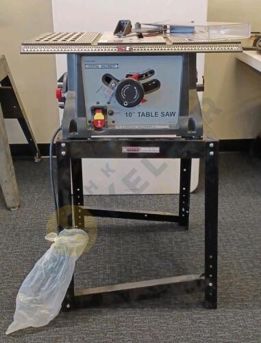 Central Machinery 10ï¿½ Table Saw