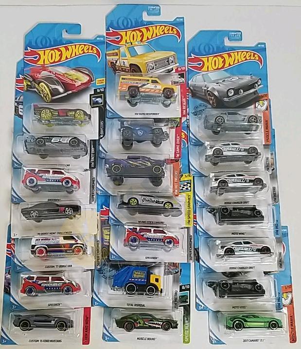 21 Hot Wheels Toy Cars New In Packing