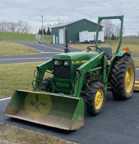 1990 John Deere 1050 Tractor with Front End Loader