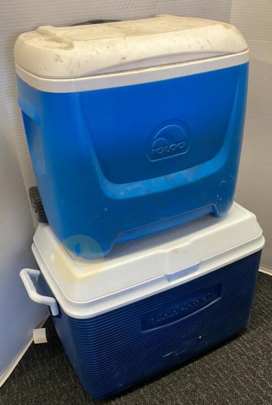 Igloo Cooler and Rubbermaid Cooler