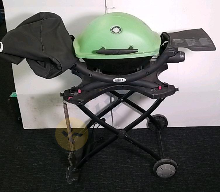 Portable Weber Propane Grill on Stand