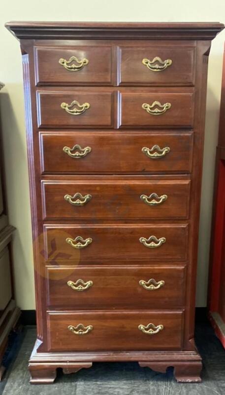 Thomasville Chest of Drawers