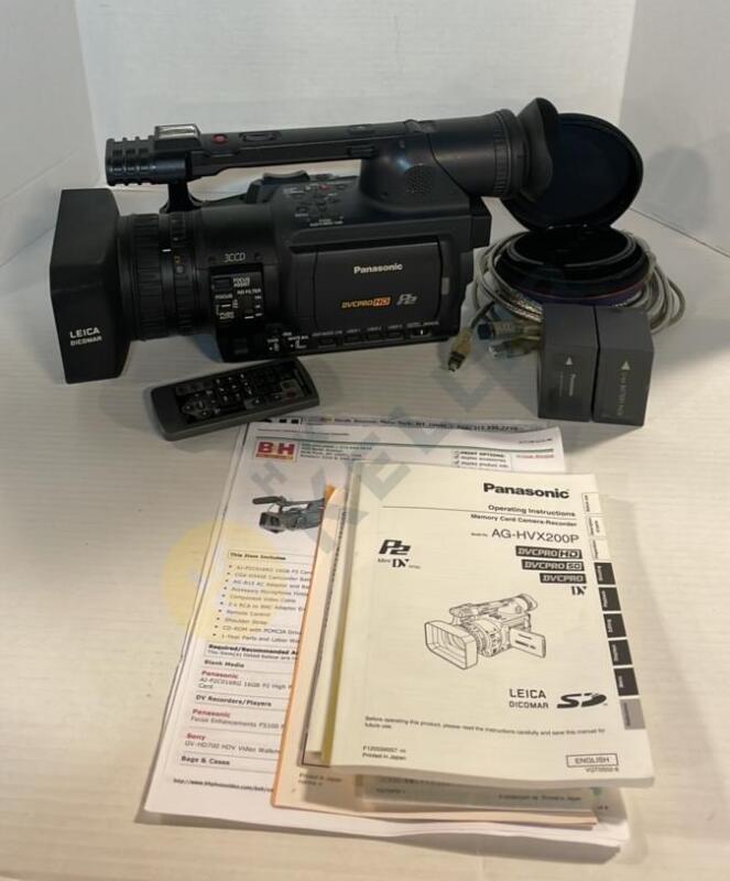 Panasonic AG HVX200P DV Tape and P2 Card Camera