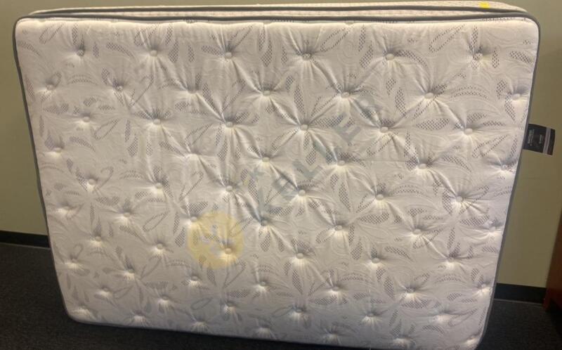 Glamour Pillowtop Queen Size Memory Foam Mattress
