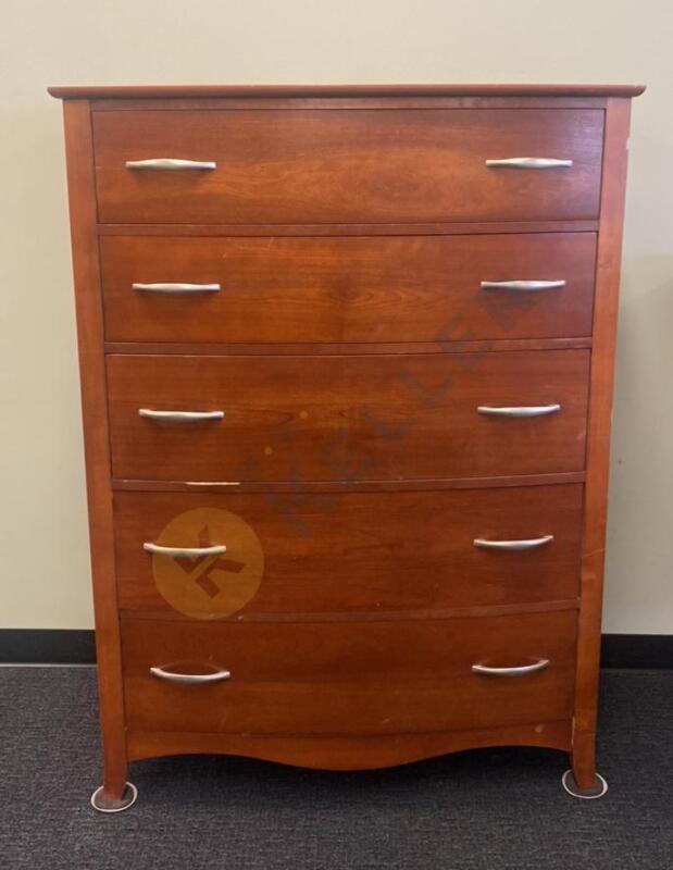 Broyhill Wooden Chest of Drawers
