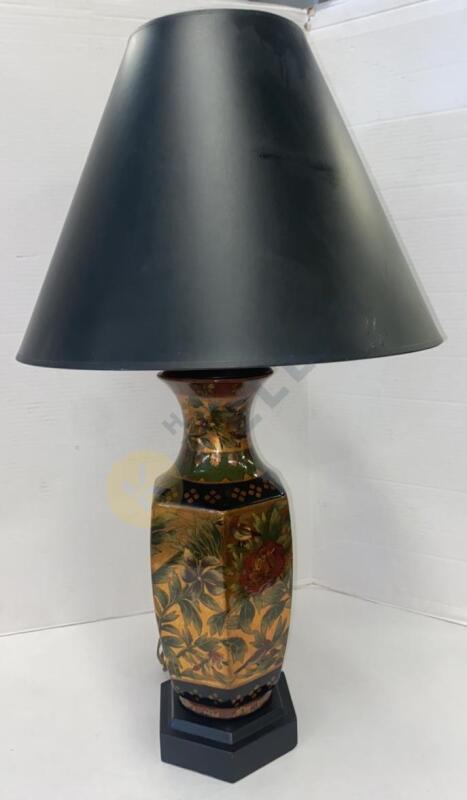 Floral and Gold Glaze Porcelain Lamp