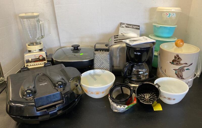 Vintage Pyrex Bowls, Small Kitchen Appliances, and More