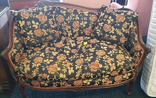 Queen Anne Style Love Seat
