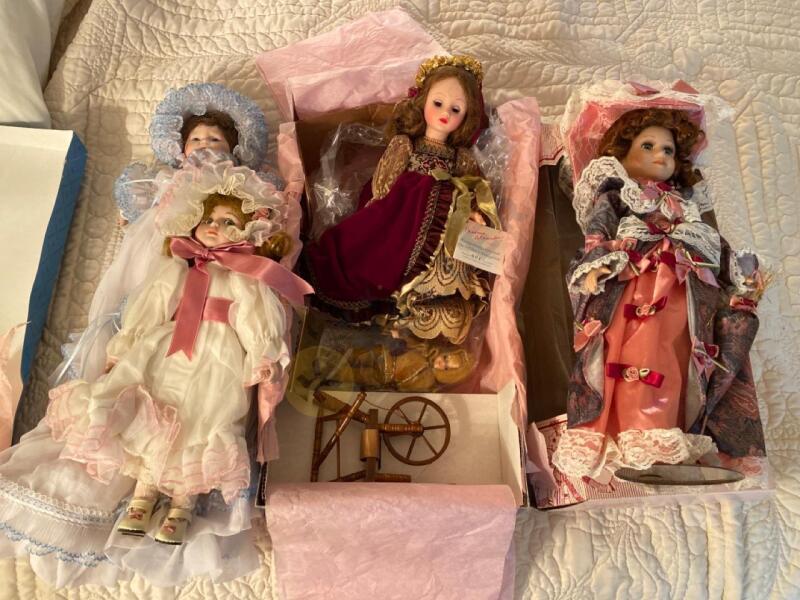 Collection of Dolls