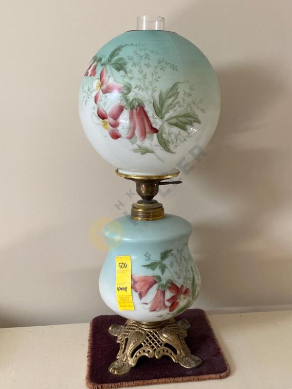 Vintage Gone With the Wind Style Oil Lamp