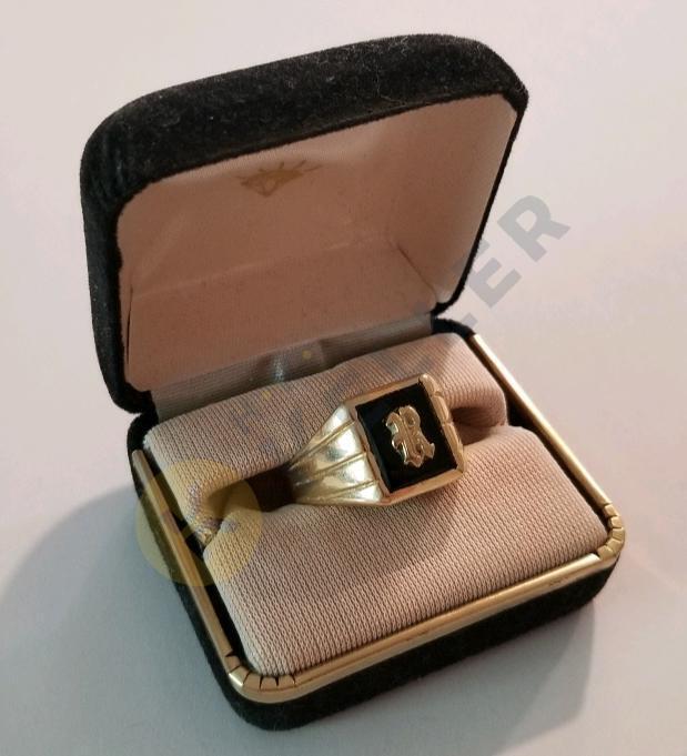 14K Gold "R" Monogram Ring