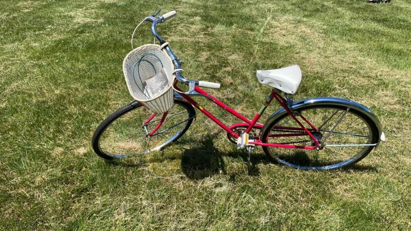 Vintage 26” Murray Monterey 3 Speed Cruiser Bike