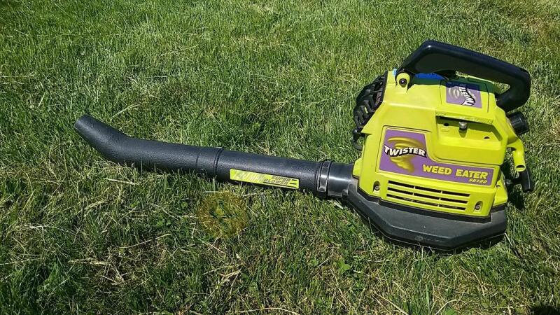 Weed Eater "Twister" Gas Blower