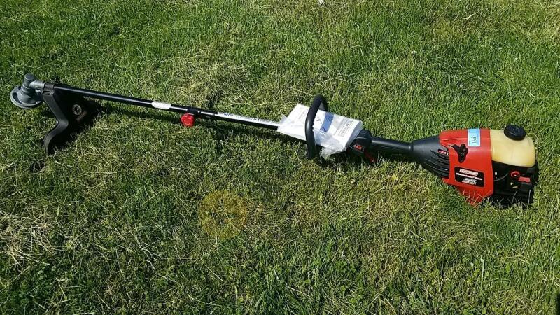 Craftsman 32cc Gas Powered Weedwacker Trimmer