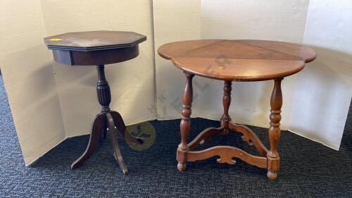 2 Side Tables