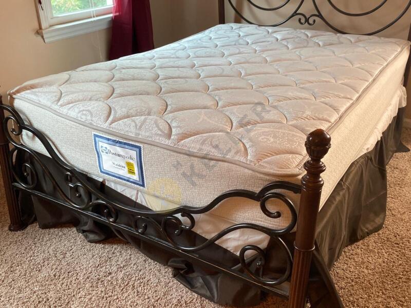 Sealy Posturepedic Full Size Mattress and Box Spring