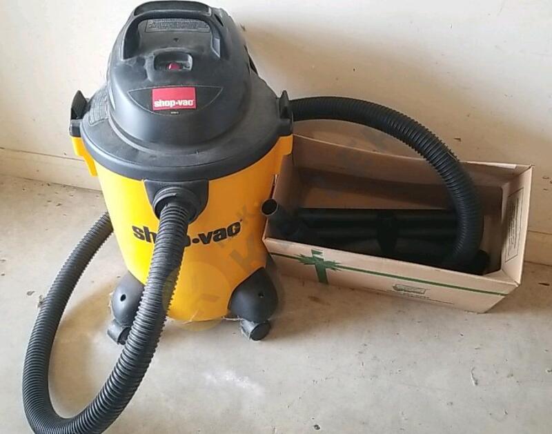 6 Gal 3 HP Shop Vac With Attachments