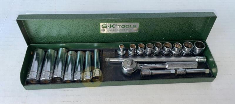 S-K 20-Piece Socket Set with Ratchet