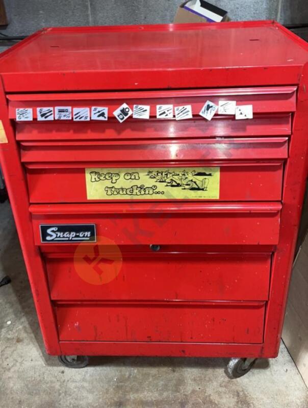 Classic Snap-on Red Roller Cabinet