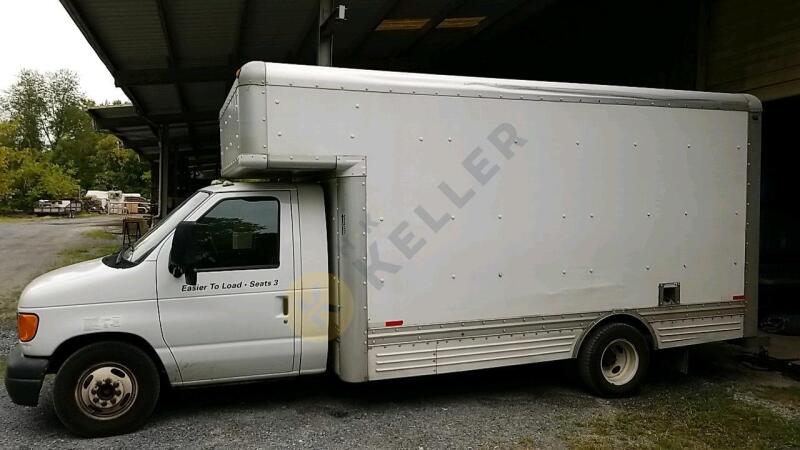 2007 Ford E-450 Box Truck