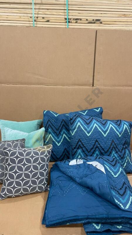 Jay St Block Print Comforter and Assorted Pillows