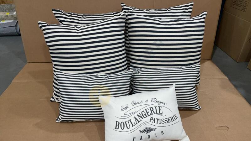 8 Zippered Pillows