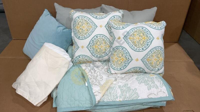 5 Throw Pillows, Comforter, and Bed Skirt