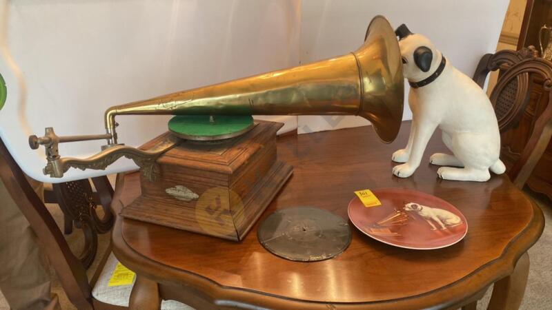 Universal Talking Machine Mfg. Co. Zonophone Phonograph and More