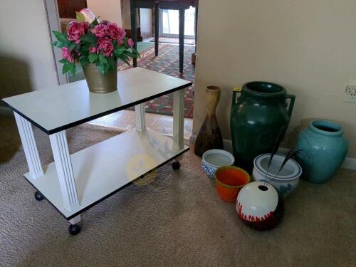 Picking Rights to Vases, Pots, and Rolling Table